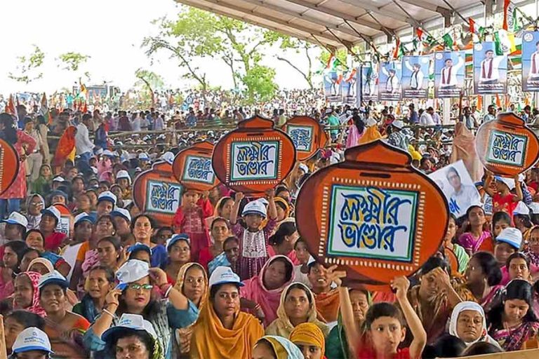 এই সমাজকে আমরা কতটুকুই বা চিনি!‌